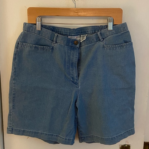 Vintage jean shorts - Picture 1 of 3